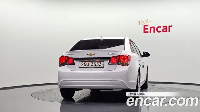 ChevroletGMDaewoo Cruze 2014 thumb 3