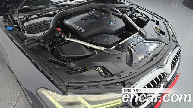BMW 5-Series 2021 thumb 5