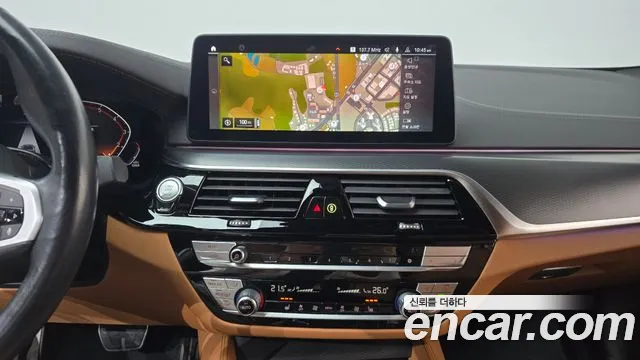 BMW 5-Series 2021 thumb 12