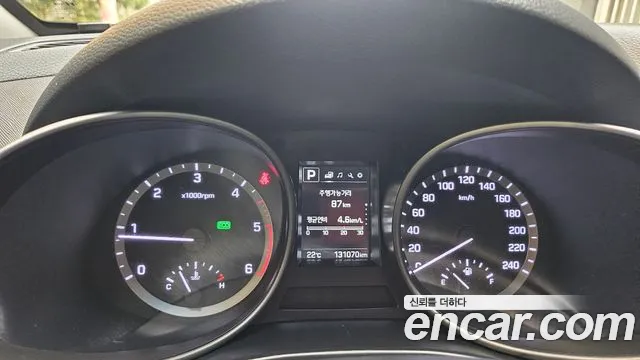 Hyundai Santa Fe 2016 thumb 8