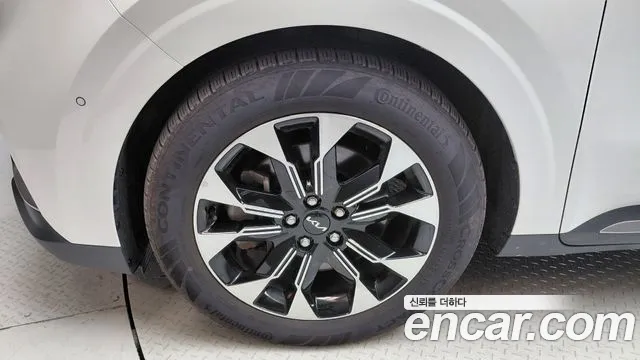 Kia Carnival 2022 thumb 5