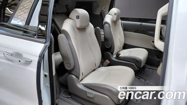 Kia Carnival 2022 thumb 11
