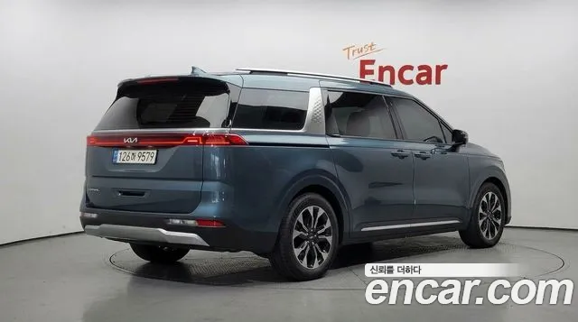 Kia Carnival 2022 thumb 2