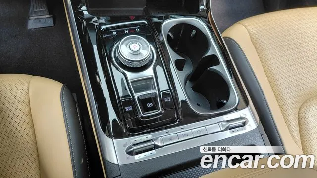 Kia Carnival 2022 thumb 9