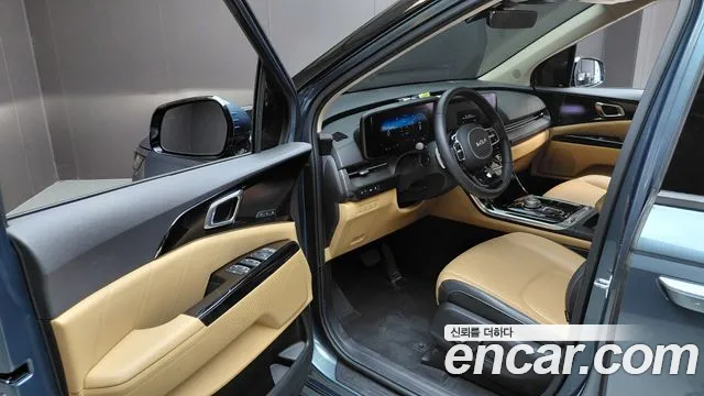Kia Carnival 2022 thumb 10