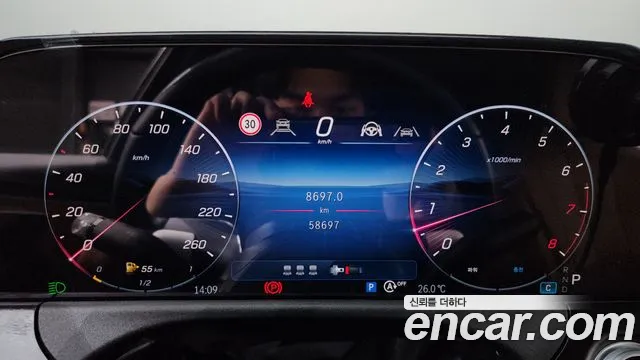 Mercedes-Benz E-Класс 2024 thumb 8