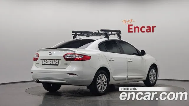 Renault-KoreaSamsung Fluence 2013 thumb 2