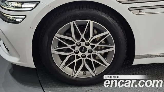 Genesis G80 2024 thumb 5