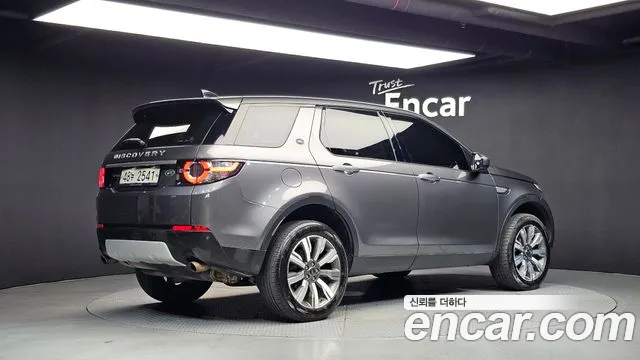 Land Rover Discovery Sport 2018 thumb 2