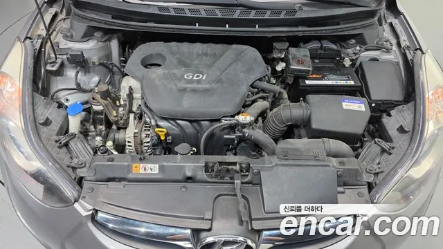 Hyundai Avante 2012 thumb 6