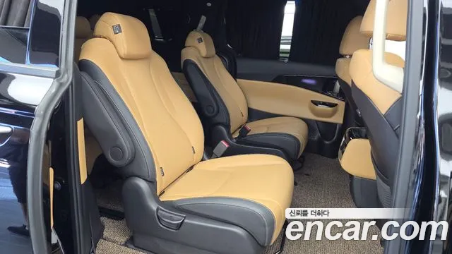 Kia Carnival 2023 thumb 12