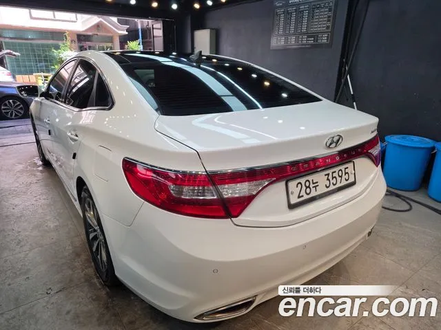 Hyundai Grandeur 2011 thumb 5