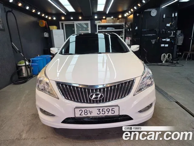 Hyundai Grandeur 2011 thumb 12