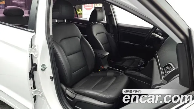 Hyundai Avante 2016 thumb 9