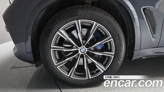 BMW X5 2021 thumb 5