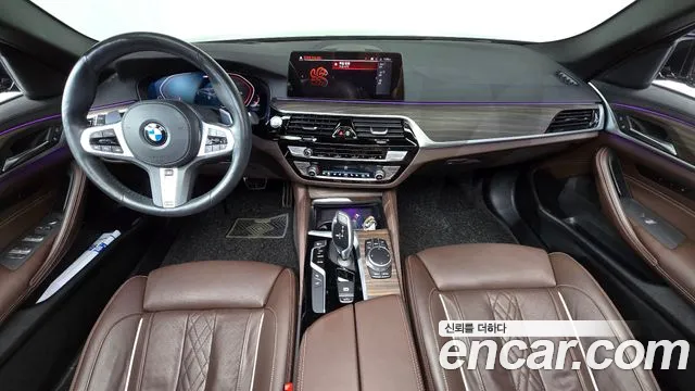BMW 5-Series 2020 thumb 7