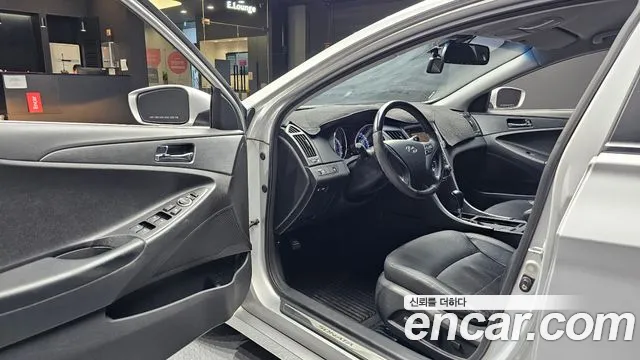Hyundai Sonata 2009 thumb 10