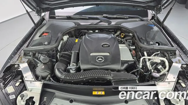 Mercedes-Benz E-Класс 2023 thumb 6