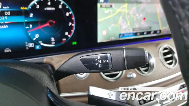 Mercedes-Benz E-Класс 2023 thumb 9