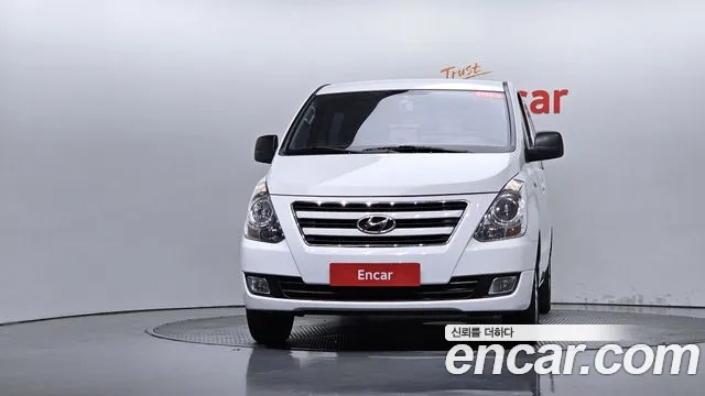 Hyundai Starex 2016 thumb 2