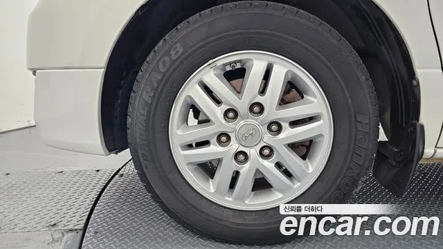 Hyundai Starex 2016 thumb 4