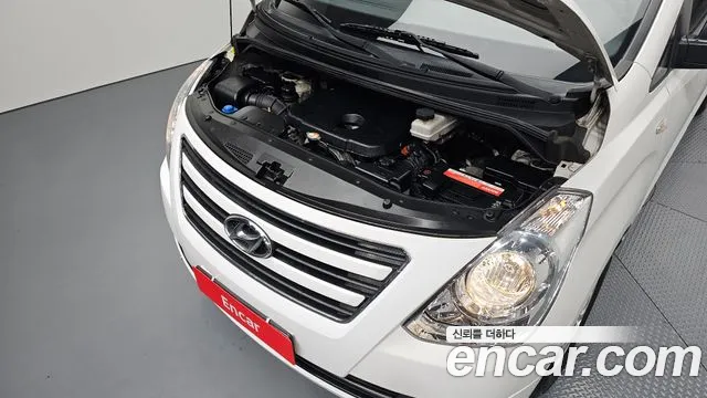 Hyundai Starex 2016 thumb 5