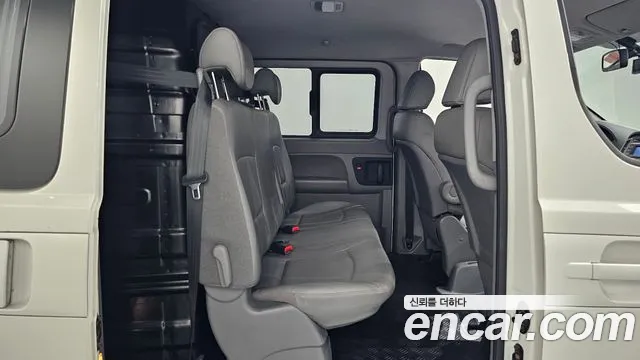Hyundai Starex 2016 thumb 11