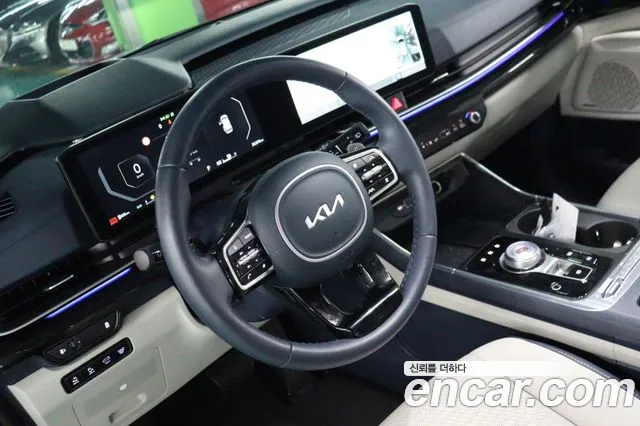 Kia Carnival 2024 thumb 9