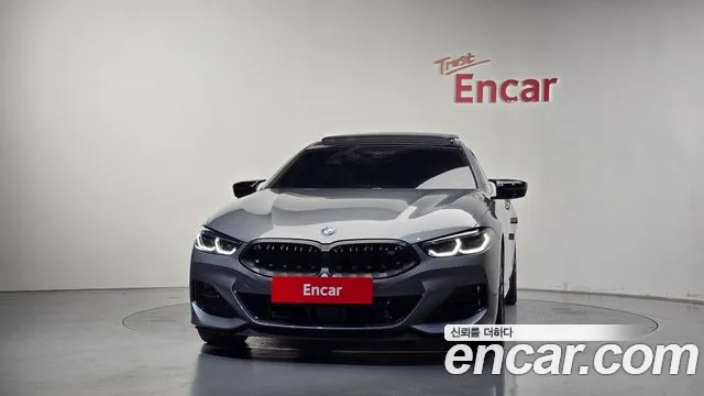 BMW 8-Series 2025 thumb 3