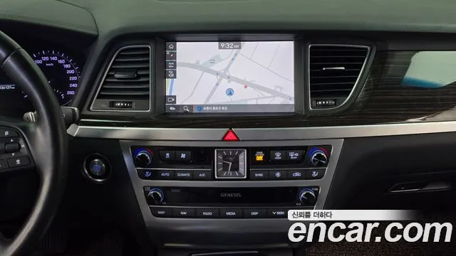 Genesis G80 2019 thumb 12