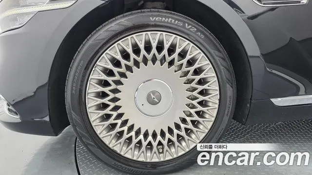Genesis G90 2020 thumb 5
