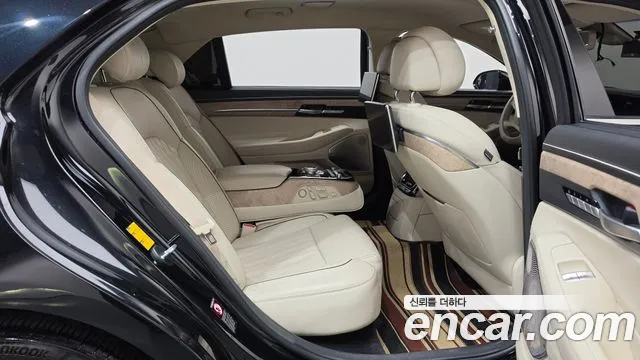Genesis G90 2020 thumb 11