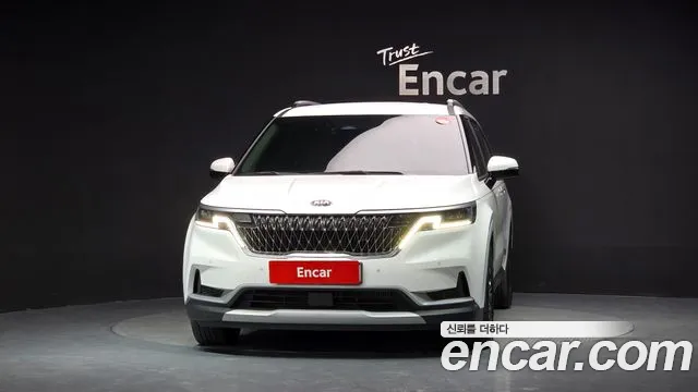 Kia Carnival 2021 thumb 3