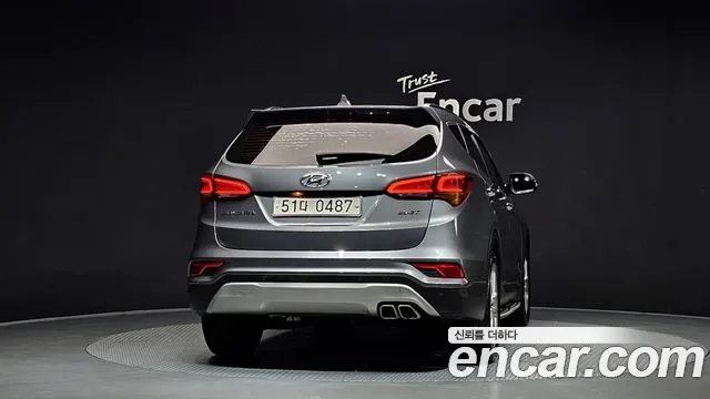 Hyundai Santa Fe 2015 thumb 4