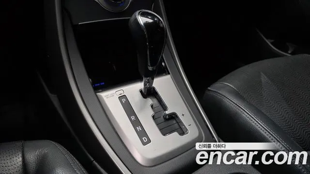 Hyundai Avante 2011 thumb 9
