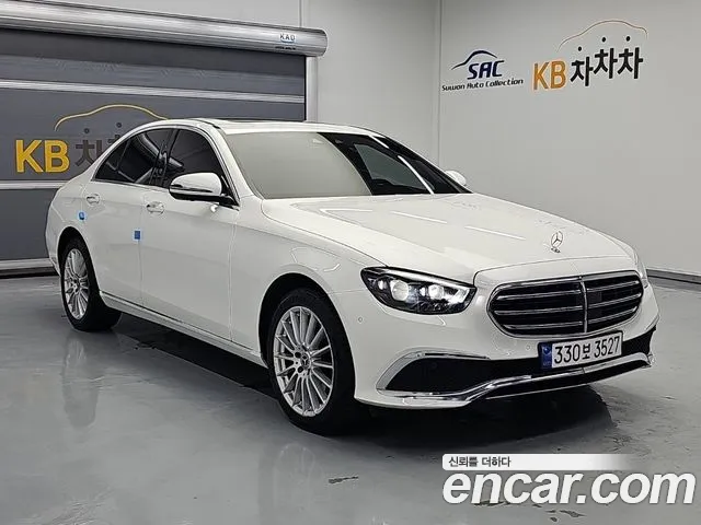 Mercedes-Benz E-Класс 2023 thumb 4