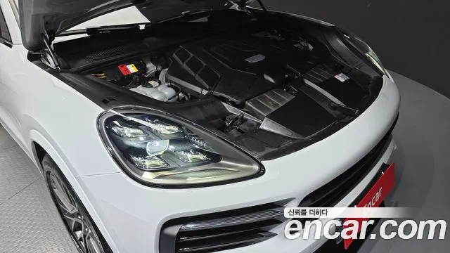 Porsche Cayenne 2021 thumb 6