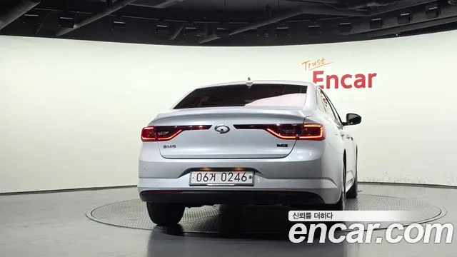 Renault-KoreaSamsung Megane 2016 thumb 4