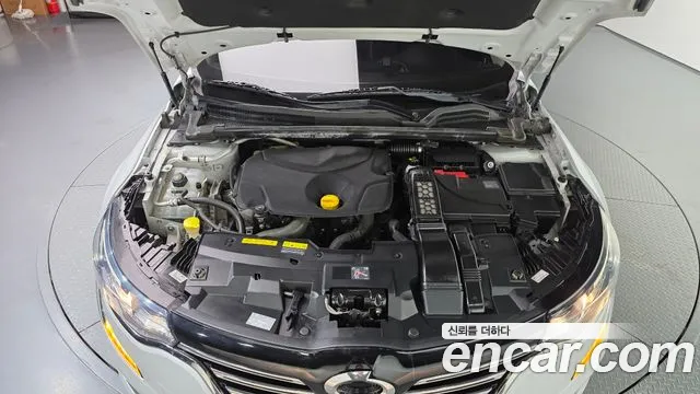Renault-KoreaSamsung Megane 2016 thumb 6