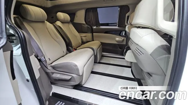 Kia Carnival 2025 thumb 11