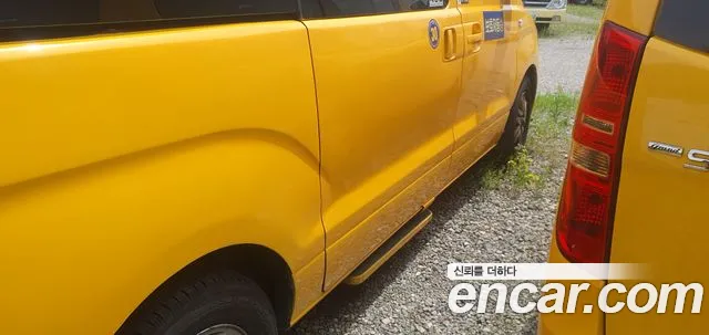 Hyundai Starex 2018 thumb 8