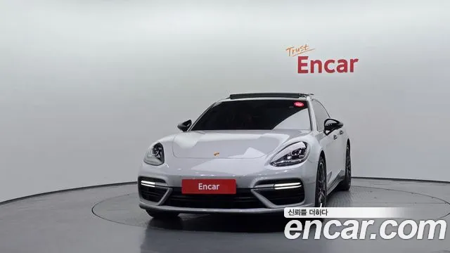 Porsche Panamera 2017 thumb 3