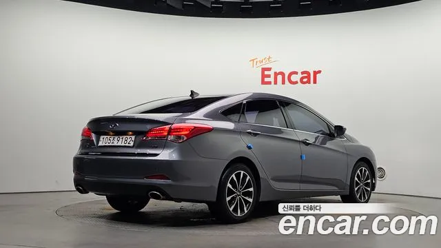 Hyundai i40 2016 thumb 2