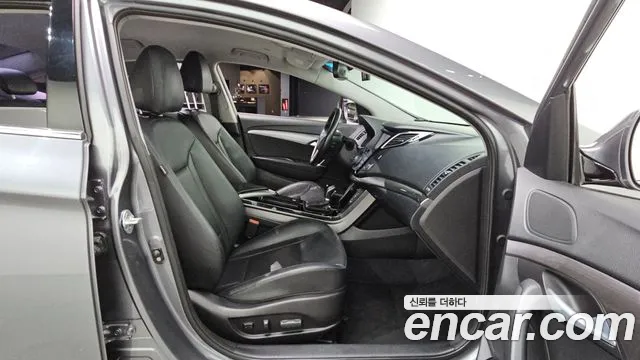 Hyundai i40 2016 thumb 11