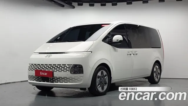 Hyundai Staria 2024 thumb 11