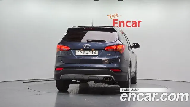 Hyundai Santa Fe 2015 thumb 4