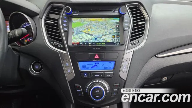 Hyundai Santa Fe 2015 thumb 12