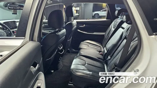 Hyundai Santa Fe 2018 thumb 12