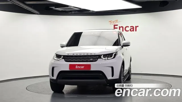 Land Rover Discovery 2018 thumb 3