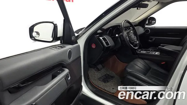 Land Rover Discovery 2018 thumb 10